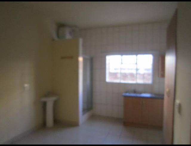 1 BEDROOM PROPERTY TO RENT IN ARCADIA